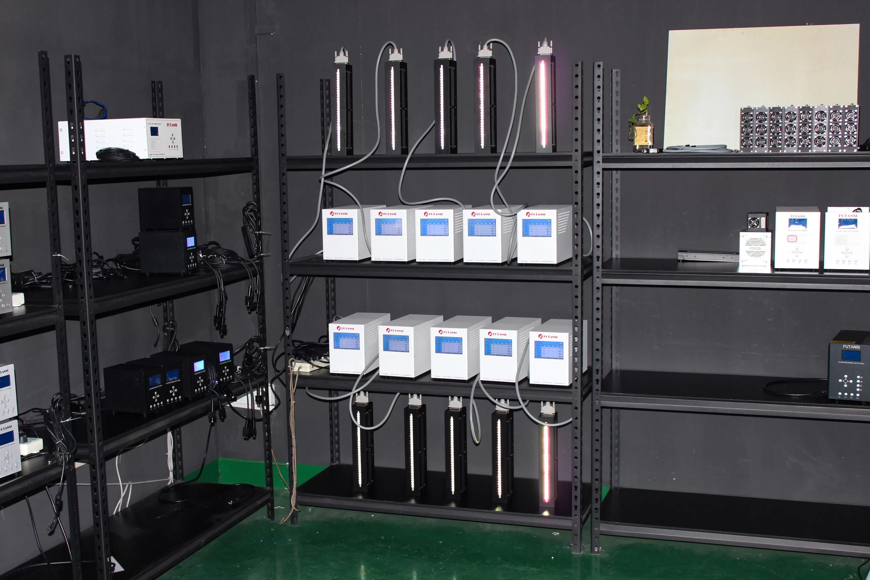 UV光固化机在喷涂工艺中的特点及应用(图1) UV光固化机在喷涂工艺中的特点及应用(图1)