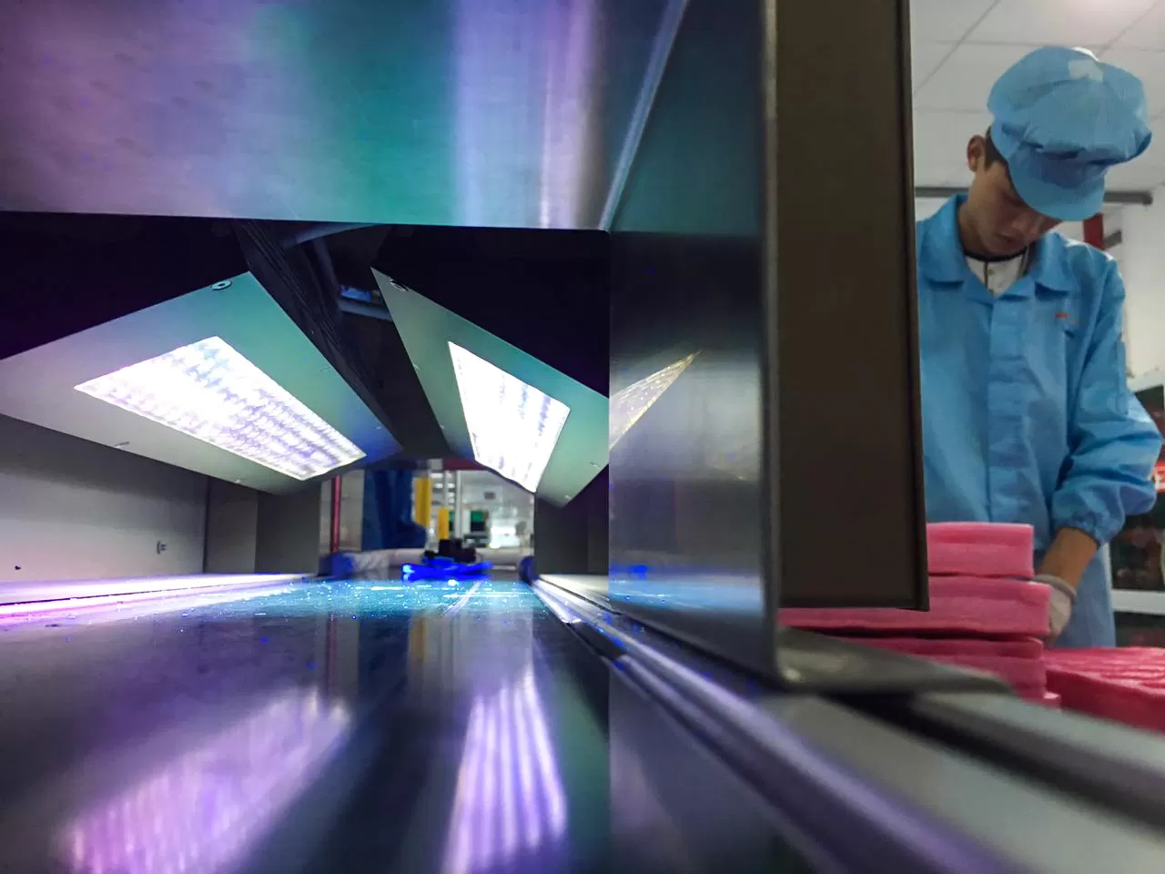 玻璃表面涂覆涂料有许多功能和应用(图1)