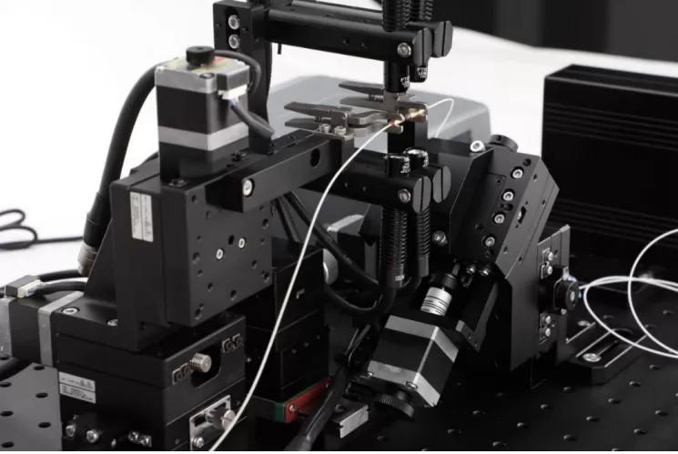 CWDM半自动对位耦合系统 精密对准耦合系统(图4)