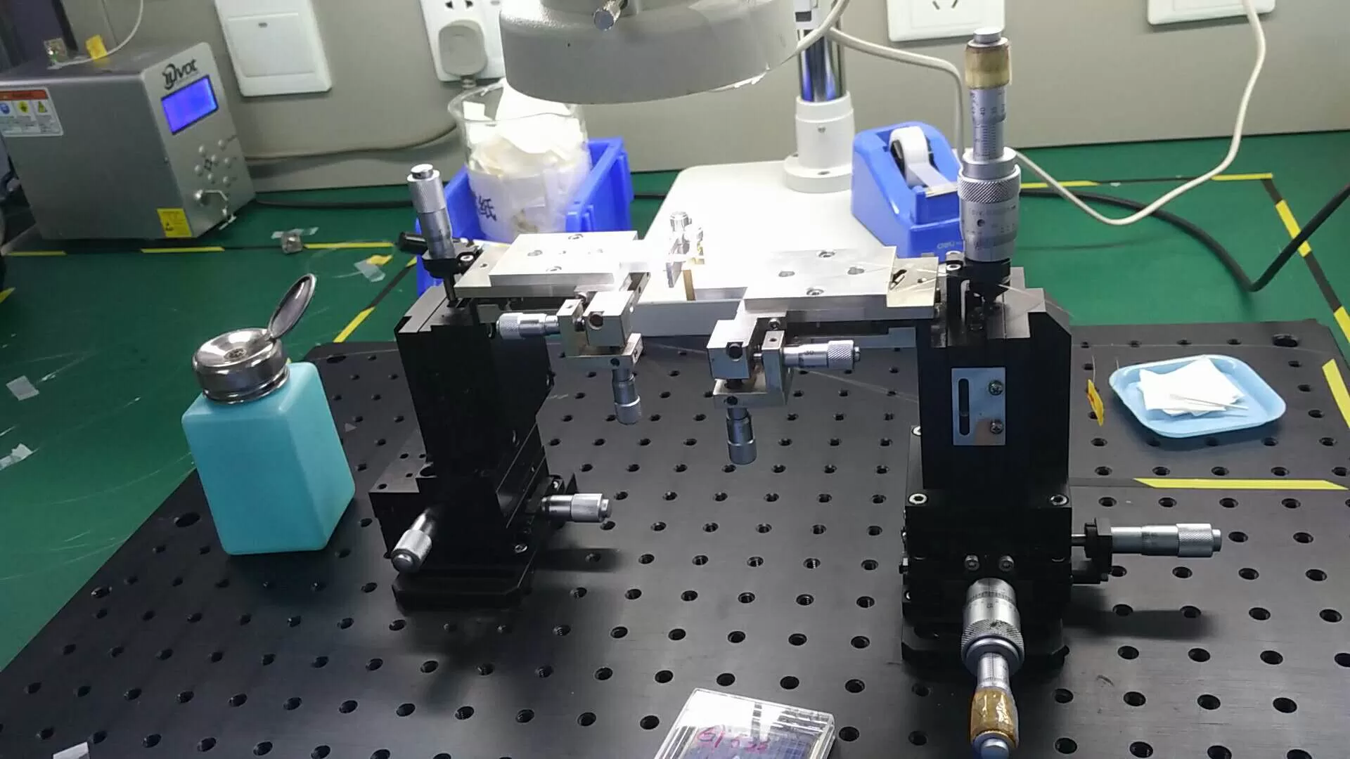 六维调整架十大科研应用：激光校准/光纤耦合/显微成像实战解析(图1)