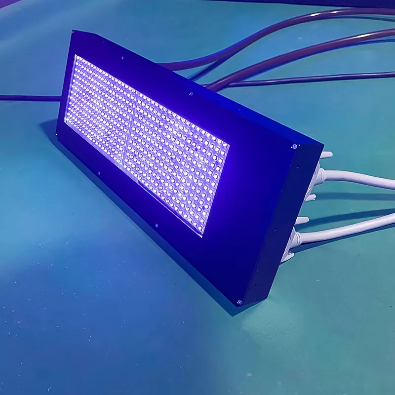 复坦希UVLED面光源：碳纤维部件固化工艺的革新之选(图1)